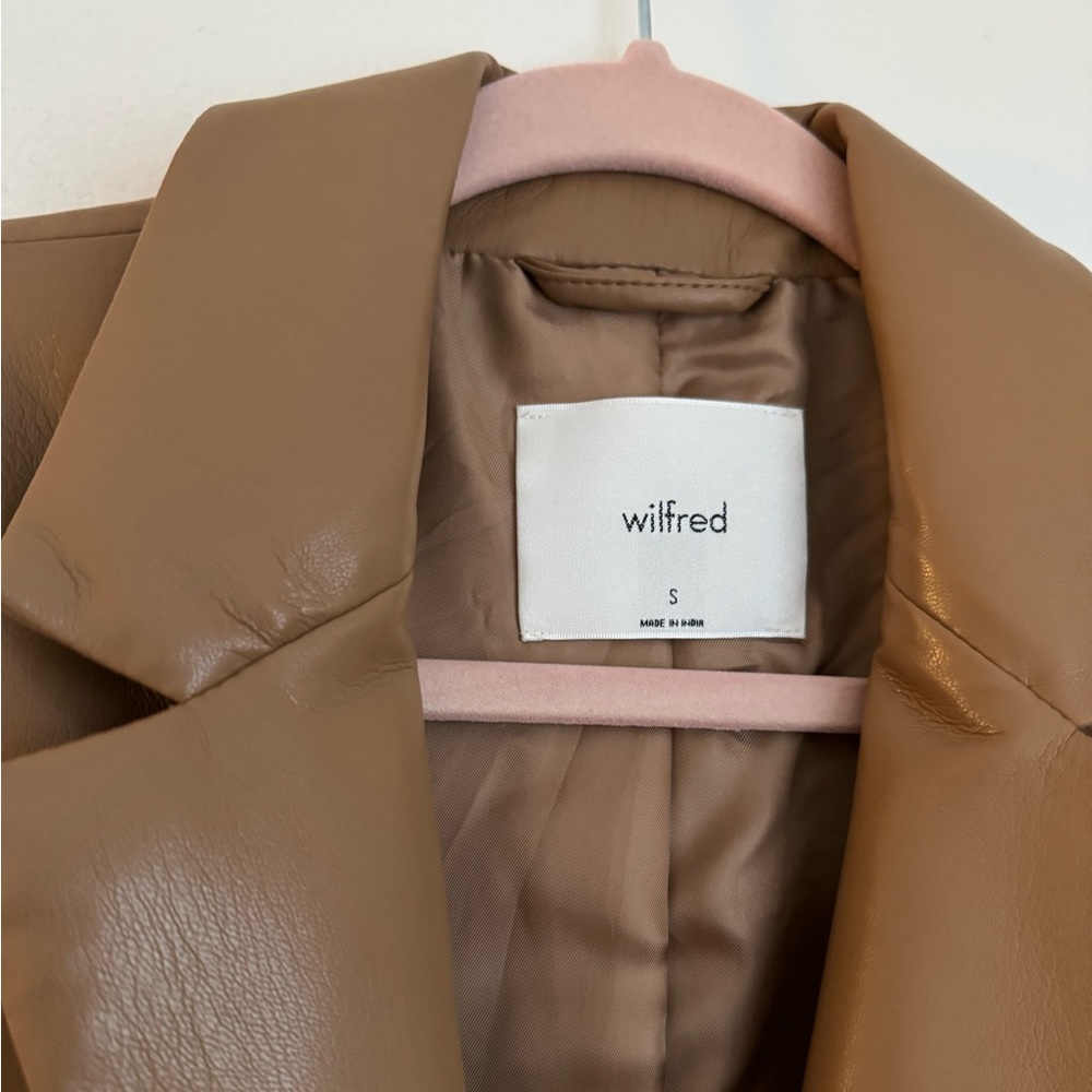 Aritzia Single Breasted Jacket - image 3